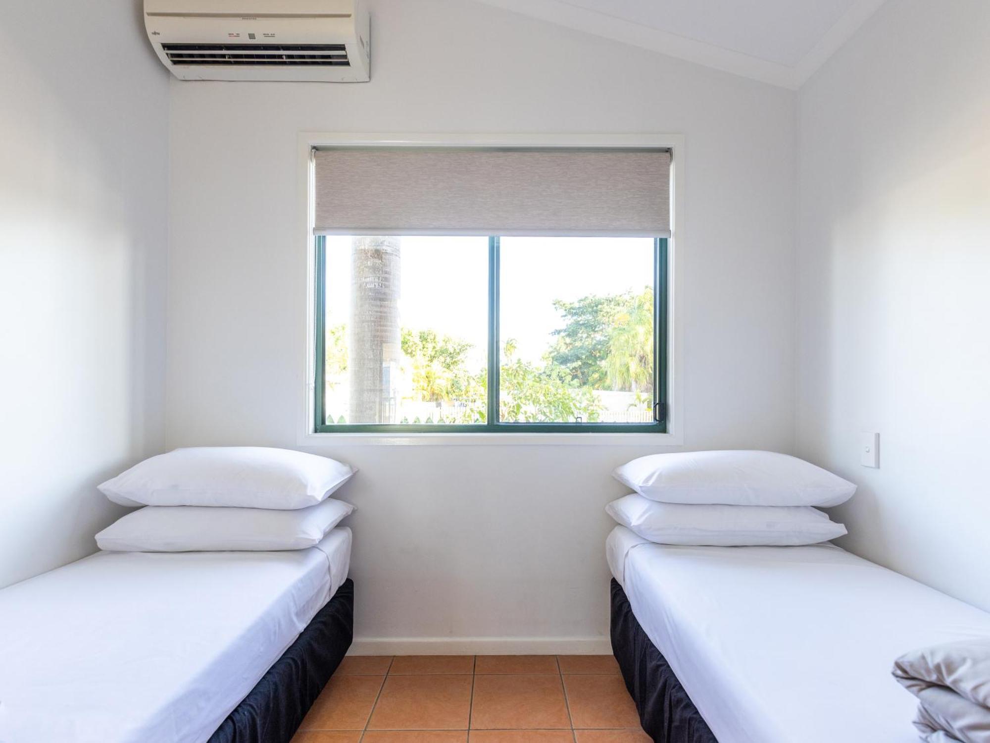 Nrma Bowen Beachfront Holiday Park Ruang foto